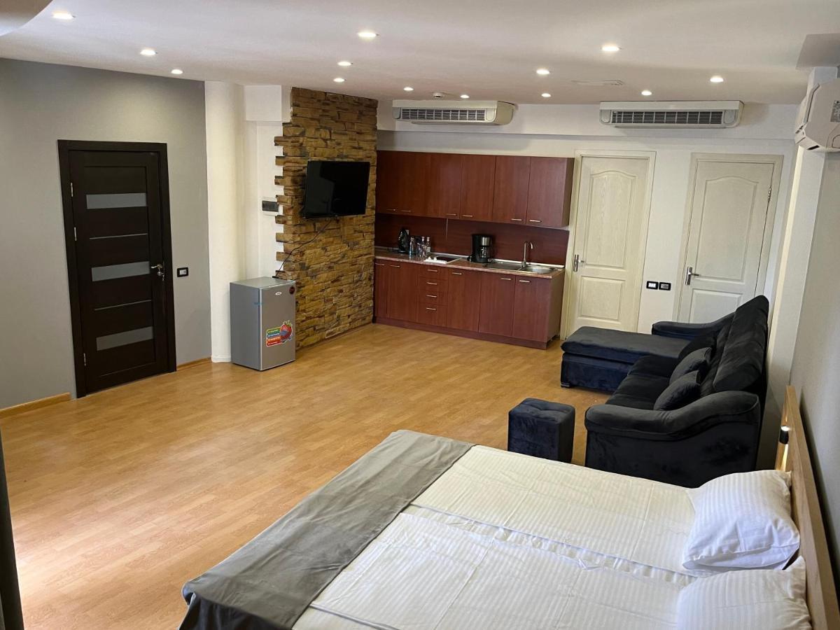 Friendly Hotel Erywań Zewnętrze zdjęcie