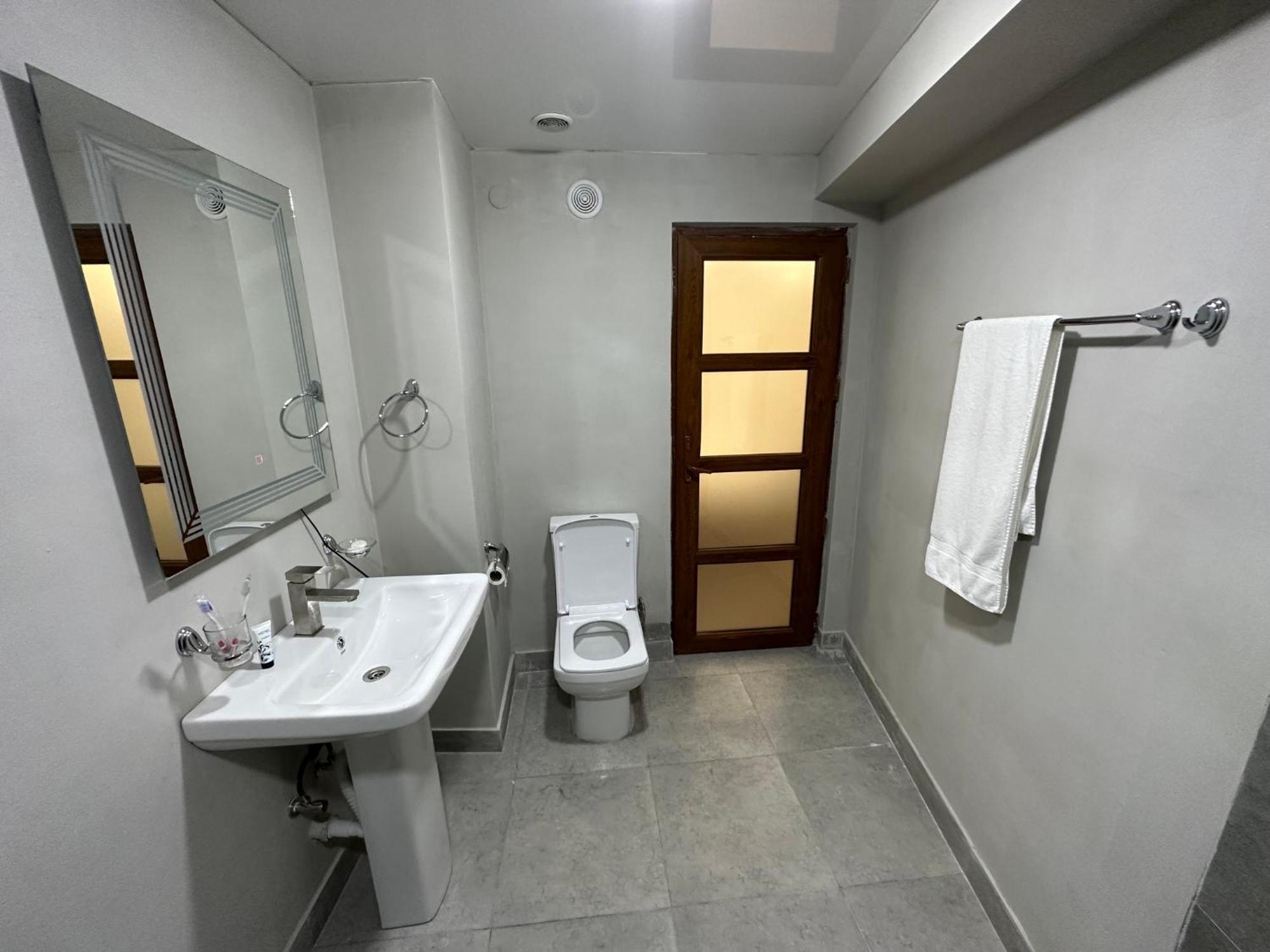 Friendly Hotel Erywań Zewnętrze zdjęcie